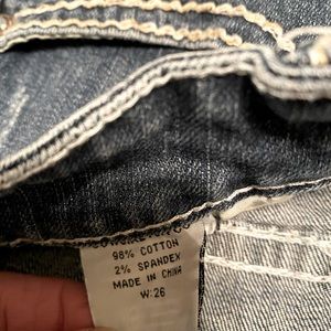 Cowgirl Tuff Co Jean shorts. Size 26 mid rise